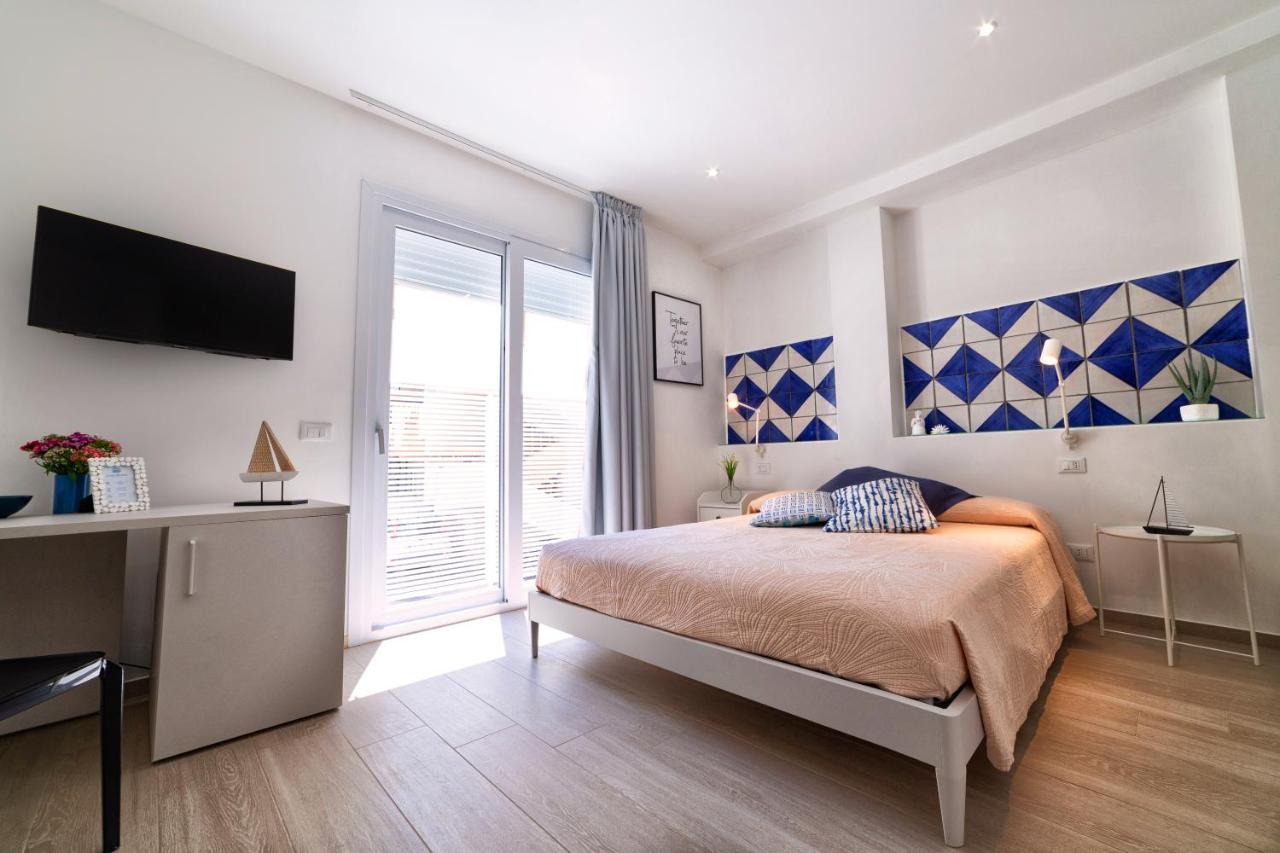 Bed and breakfast Lo Scoglio Della Formica Capo dʼOrlando